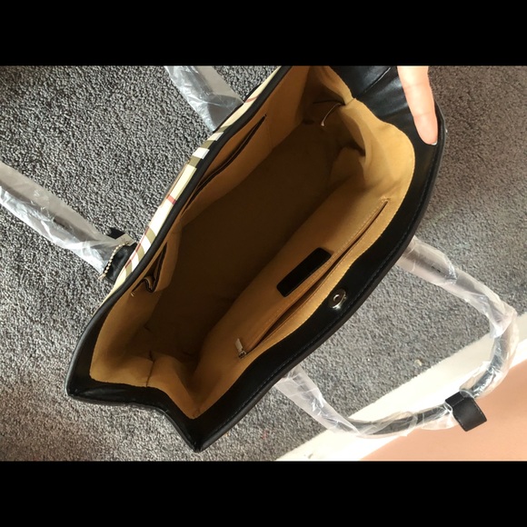 VINTAGE Burberry London Tote Bag - Picture 8 of 8